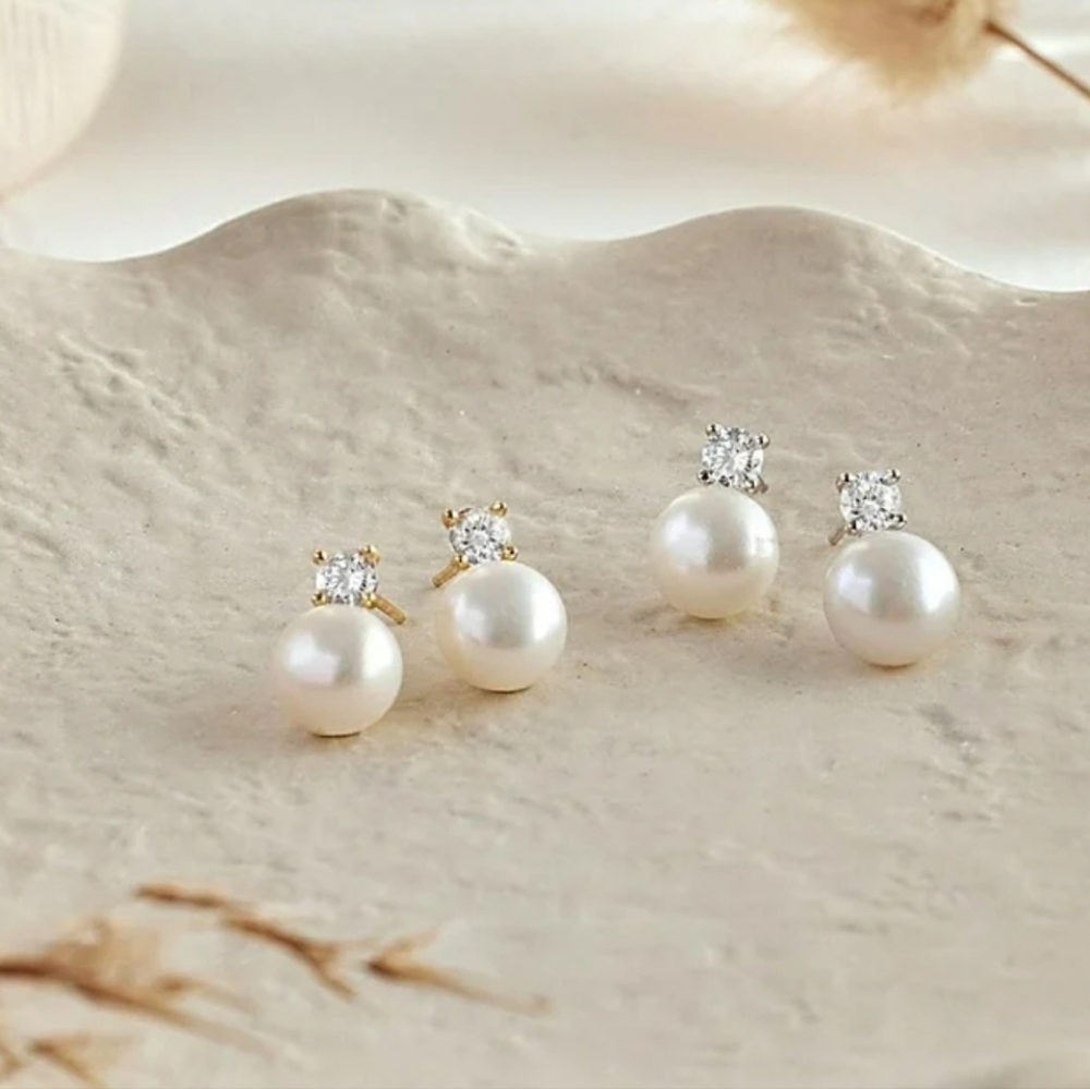 18K Gold Plated Pearl Stud Earrings